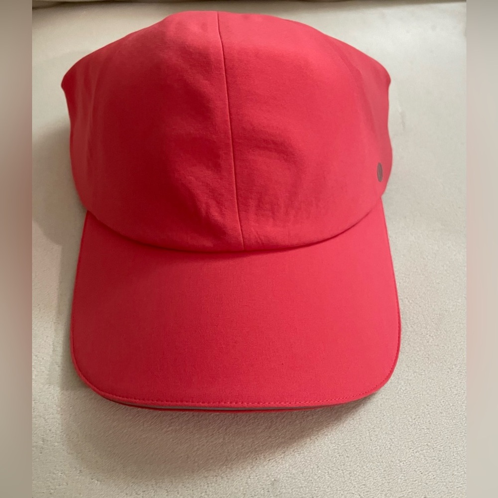 Lululemon NWT Fast and Free Running Hat Glazed Pink Size S/M - Picture 4 of 9